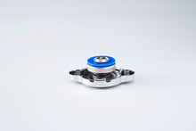 Load image into Gallery viewer, Spoon Radiator Cap